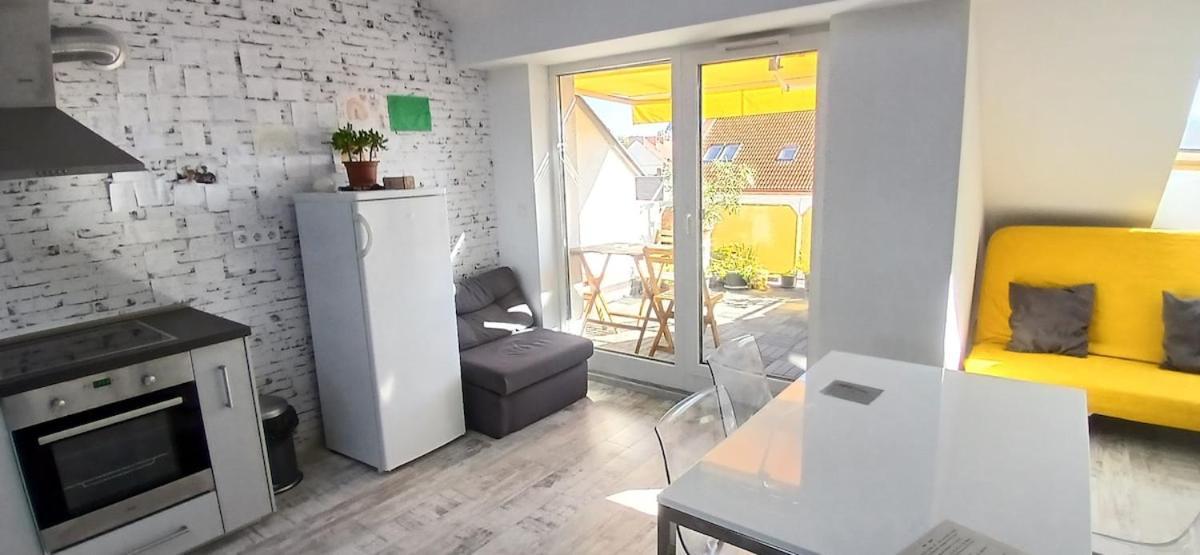 8X8 Tetoter Apartman Szeged Eksteriør billede